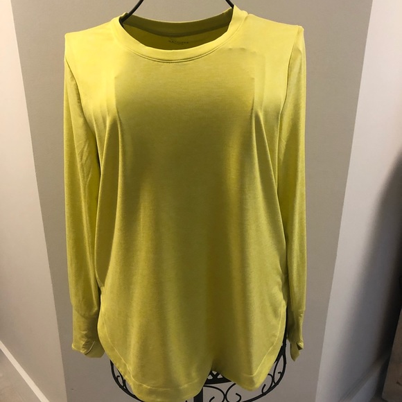 Athleta Tops - Athleta long sleeve T-shirt
